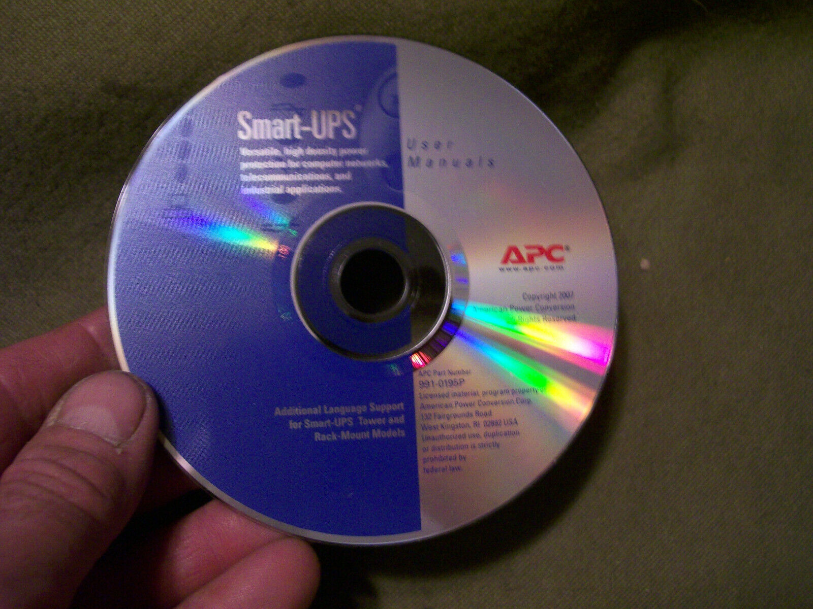 APC Smart-UPS User Manual CD-ROM Part No. 991-0195P