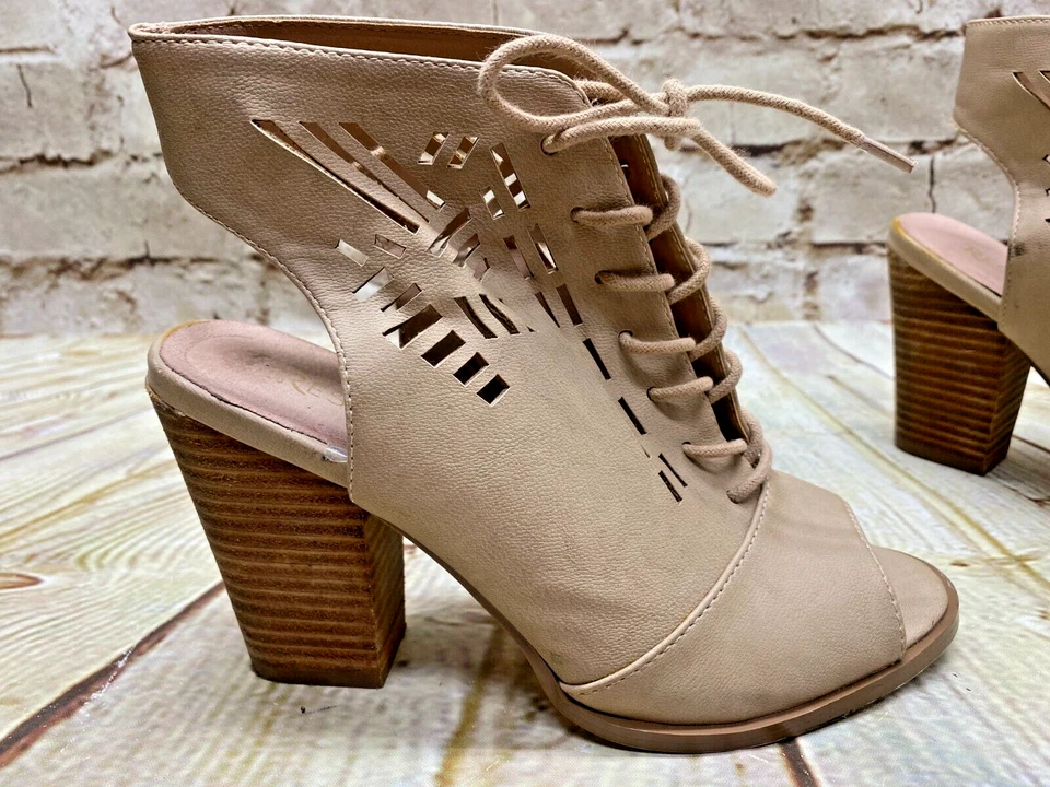 Sandalia troquelada punta abierta restringida para mujer zapatos tacón bloque botín 6 Foto 4 de 4