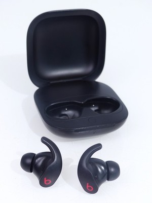 Beats Fit Pro bluetooth in ear Kopfhörer A2578 schwarz mit Ladecase #718