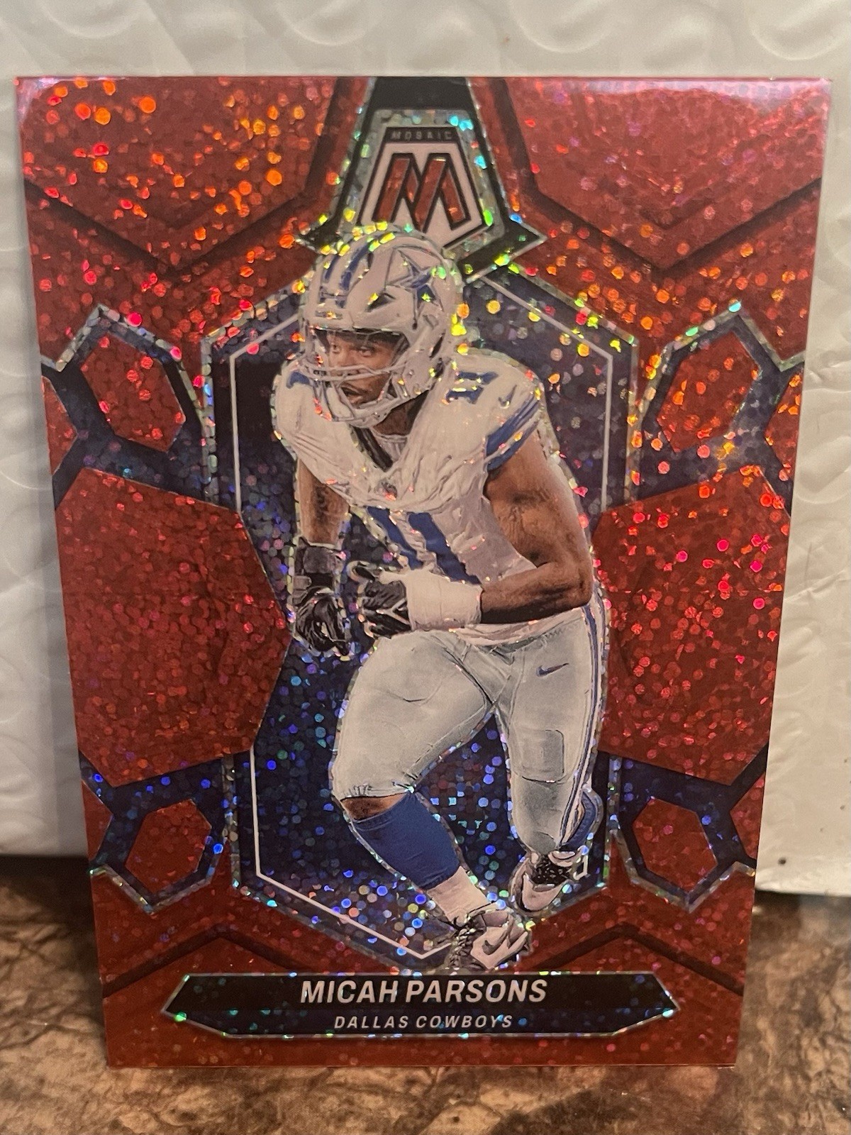 2024 Panini Mosaic - Micah Parsons #62 Red Sparkle Prizm