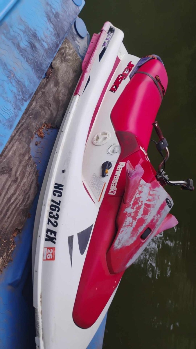 1998 Kawasaki 750 STX 2-stroke Runs Good No Trailer Look For