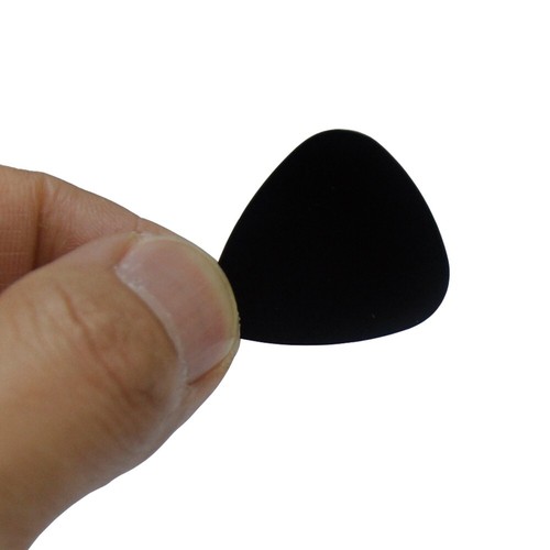 Lots of 100 pcs Thin 0.46mm Solid Black Guitar Picks Plectrums Celluloid - Picture 3 of 3
