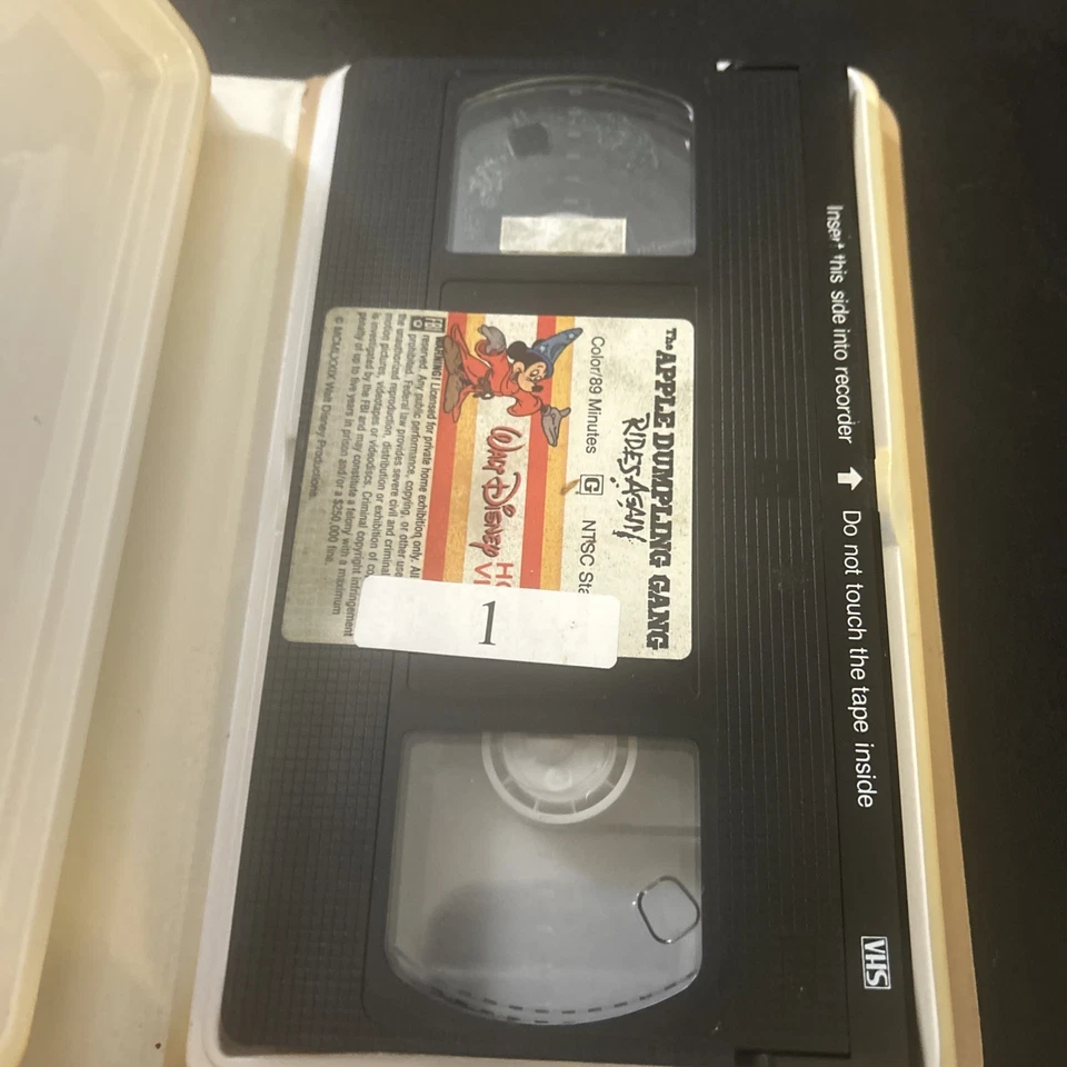 The Apple Dumpling Gang Rides Again VHS Tape 1979 Walt Disney Home Video RARE - Image 3 of 4