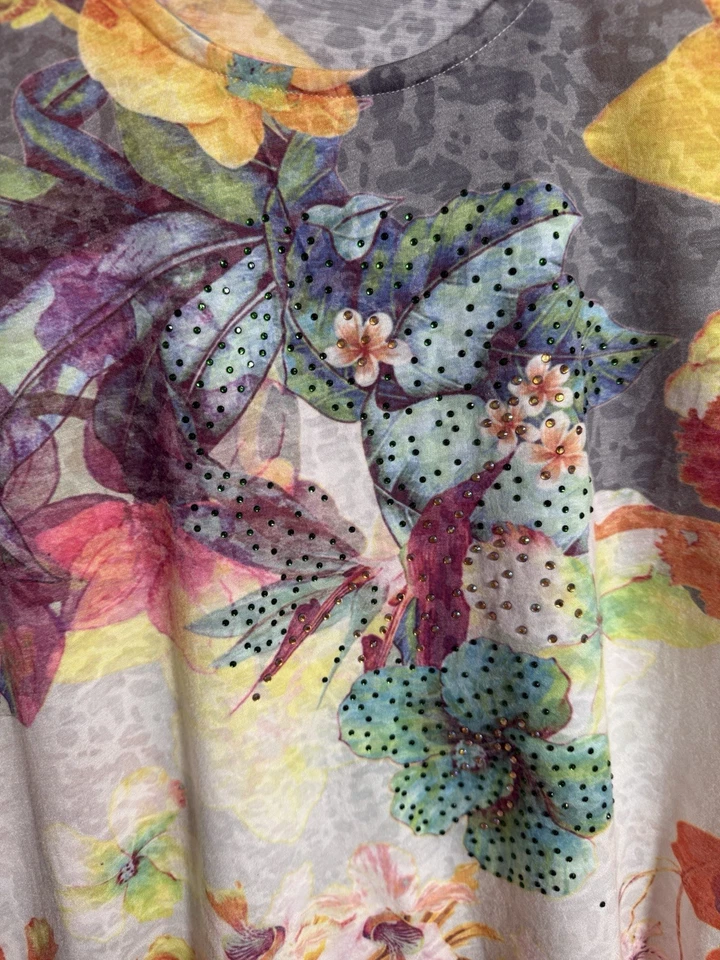 Top manga corta floral multicolor Rebecca Malone Foto 4 de 4