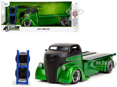 1947 FORD COE FLATBED TRUCK GREEN & EXTRA WHEELS 1/24 DIECAST BY