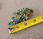 VINTAGE JUDY LEE GLAM GREEN RHINESTONE PIN BROOCH AND CLIP ON EARRING SET — photo 4