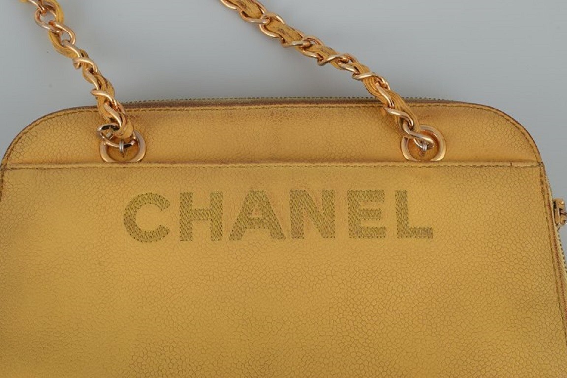 CHANEL　　VINTAGE　made in ITALY s-l1200.jpg