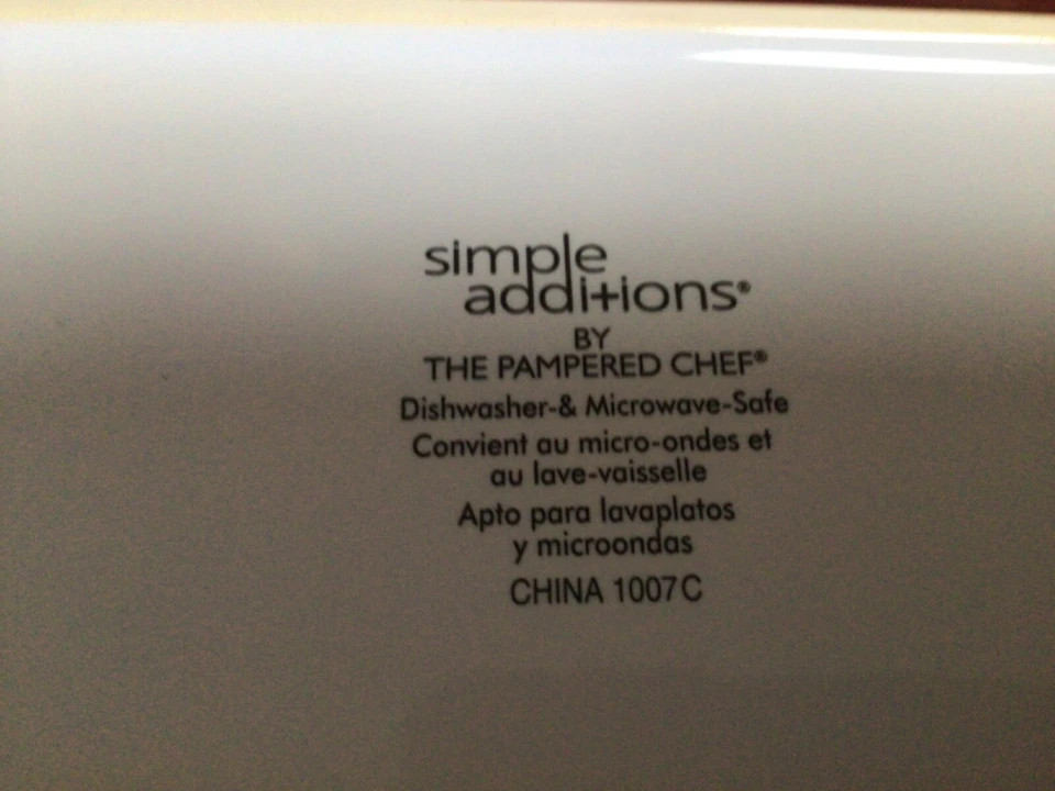 Pampered Chef Simple Additions Rectangular Platter Cranberry Accent New in Box - Image 4 of 4
