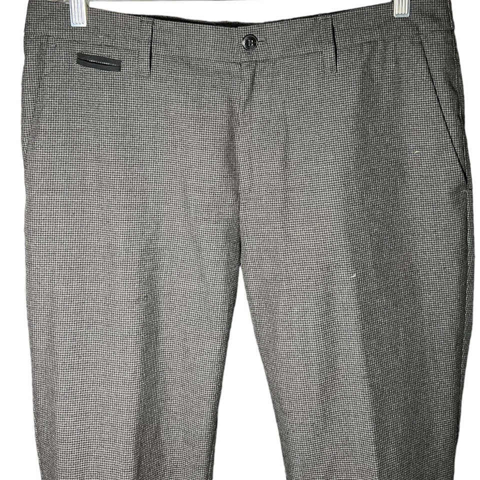 Kenneth Cole Reaction Dark Gray Spotted Viscose Dress Pants Womens Size 34/32 - Image 2 of 4