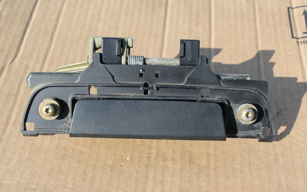 GENUINE BMW E34 M5 OUTER EXTERIOR PLASTIC DOOR HANDLE REAR RIGHT