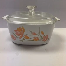 Corning Ware Peach Floral A-3-B 3 L Casserole with Lid 1980s Vintage NICE