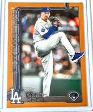 Blake Snell /2025 gold parallel base border LA Dodgers 676 series 2 insert