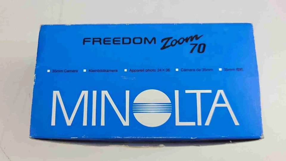 Cámara fotográfica compacta Minolta Freedom Zoom 70 35 mm NUEVA Foto 2 de 4