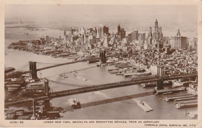 Postcard Lower New York, Brooklyn and Manhattan Bridges, from an aeroplane