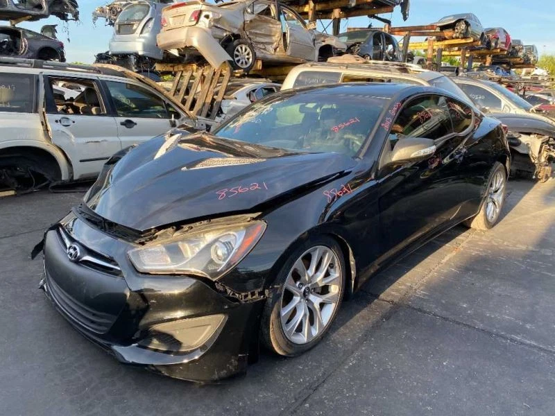 Tapa maletero bisagra pasajero trasero derecho Hyundai Genesis 2013 cupé Foto 4 de 4