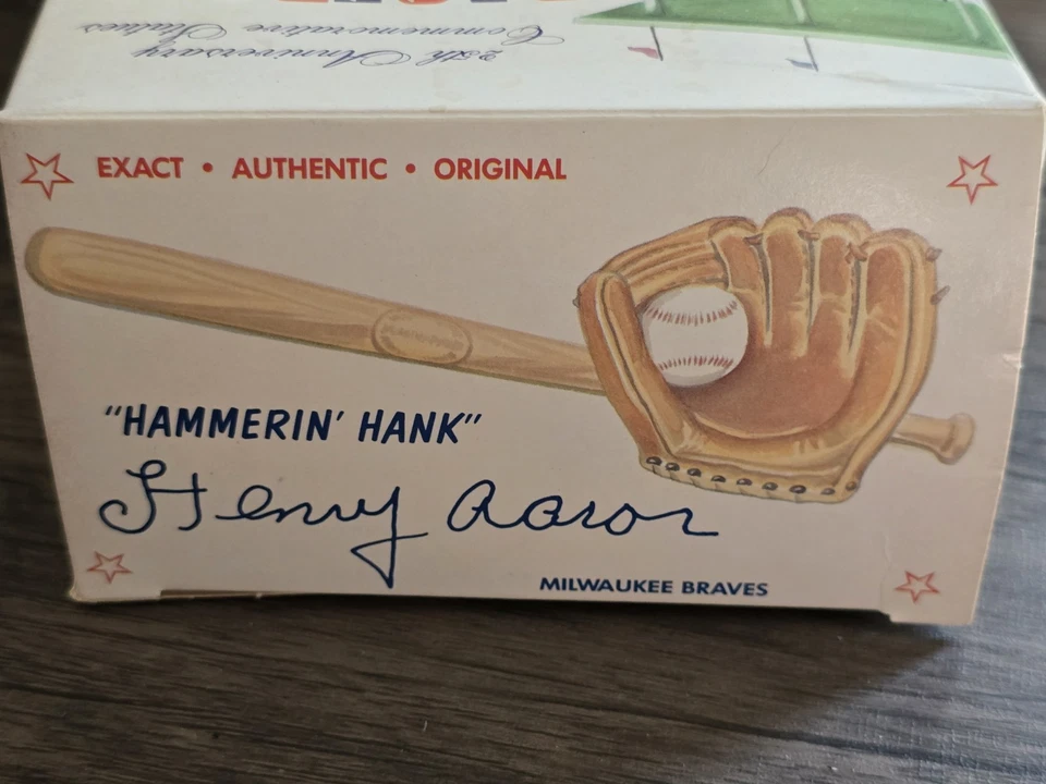 Hartland 1988 25 aniversario Estatua de Hank Aaron Milwaukee Braves con caja Foto 4 de 4