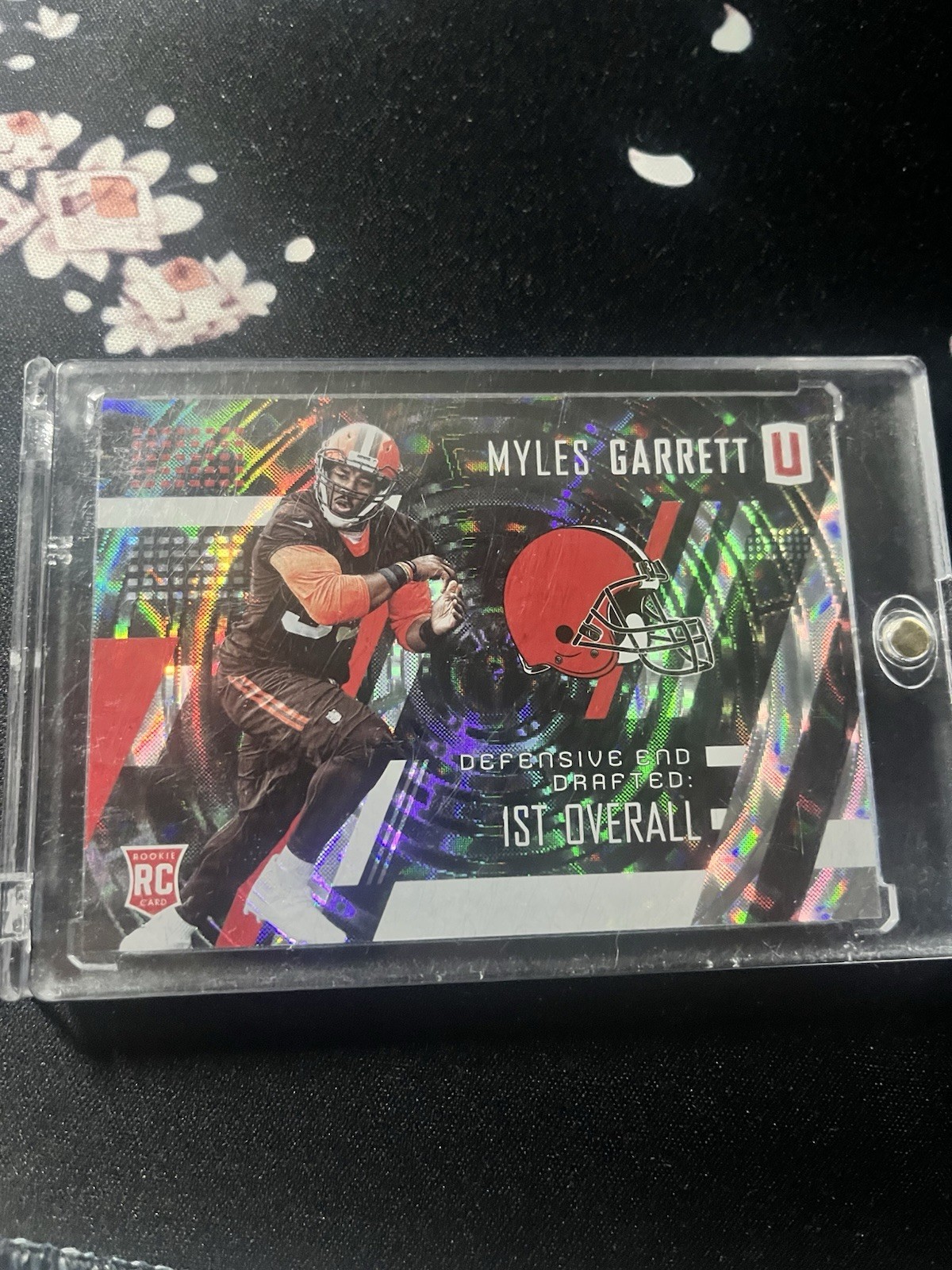 2017 Panini Unparalleled Myles Garrett #237 doesn’t come with mag