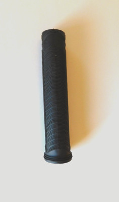 Python Rubber Grip  -  Black    New
