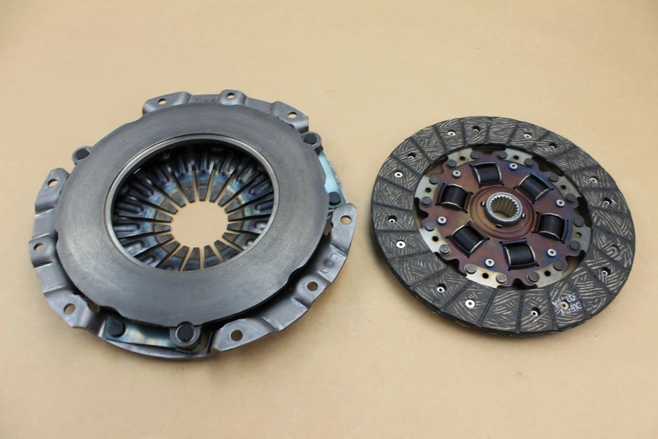 Ford OEM 2010-2012 Fusion, Mercury Milan Manual Clutch Pressure Plate Assembly - Image 2 of 4