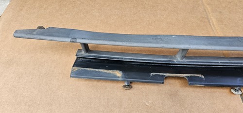 1984 Nissan 300ZX Turbo Front Lower Center Bumper Grille Insert Z31 - Picture 4 of 7