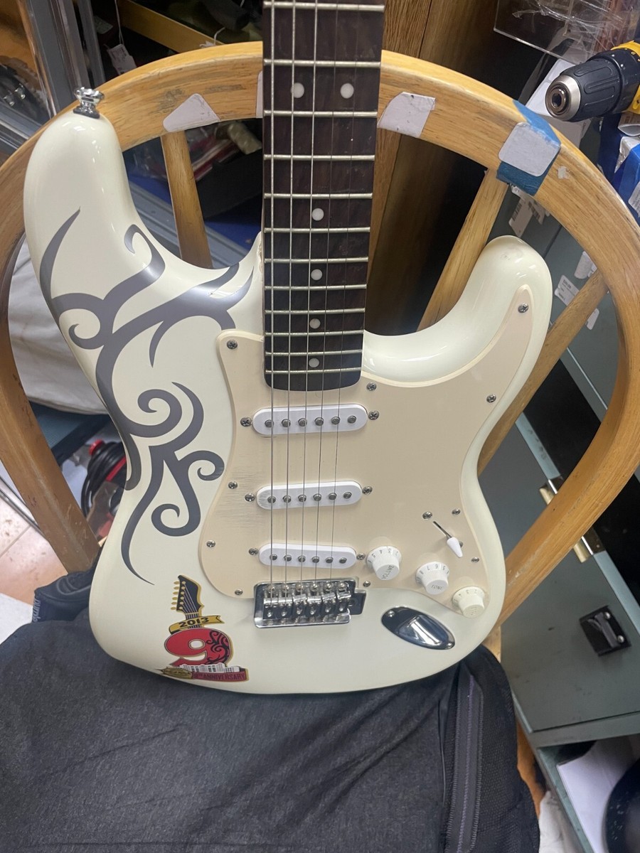 squier FSR BULLET Start 2013年 Squier FSR Bullet Stratocaster