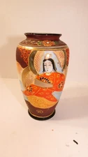 Vintage Japanese Satsuma Style Moriage Ceramic Vase Geisha Decor 5" TALL