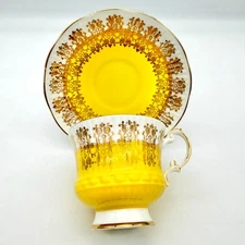VTG Elizabethan Fine Bone China Yellow Gold Gilt Filigree Teacup Saucer England