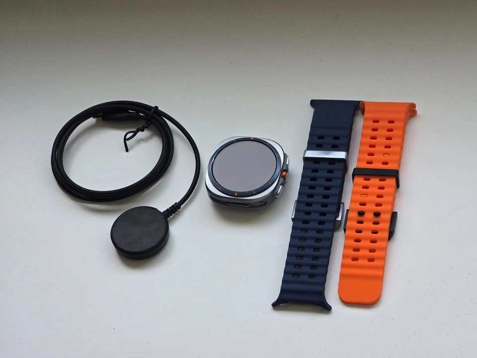 Samsung Galaxy Watch Ultra 2025 47mm LTE Smartwatch - Blau - Bild 2 von 2