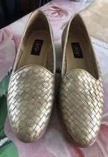 Selby Dianna Gold Leather Basket Weave Slip On Loafers Elegant Women’s Sz 8.5B