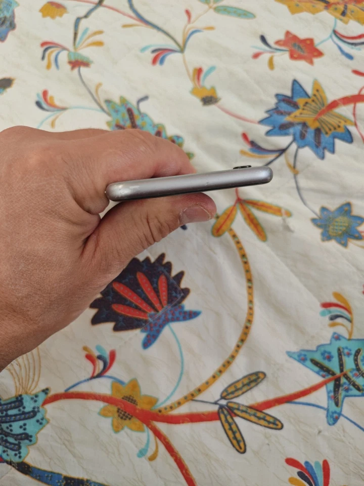 Apple iPhone 6s A1688 32gb Grigio Siderale Space Gray 3582 - Immagine 4 di 4