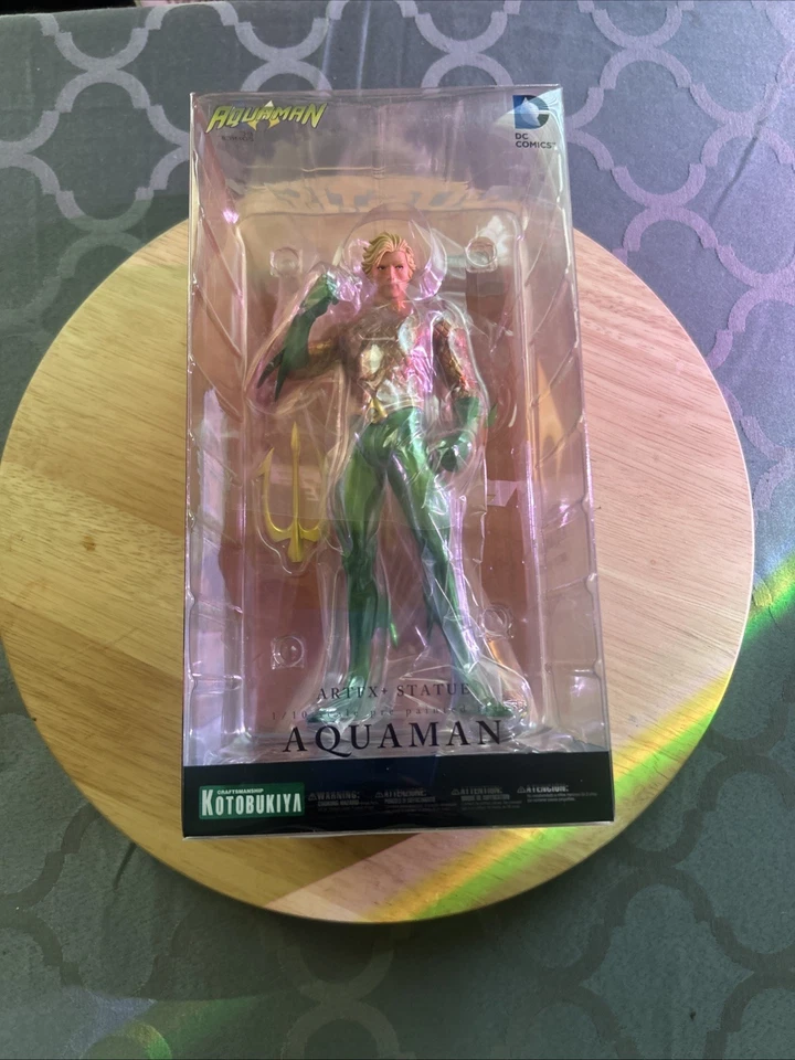 Figura Prepintada Aquaman Artesanía Kotobukiya Escala 1/10 (Caja Original) Foto 4 de 4