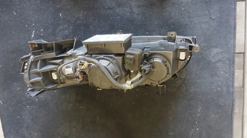 Frontscheinwerfer Volvo Xc70 V70 II 30655905 89008799 Xenon Rechts oder Links - Bild 3 von 4