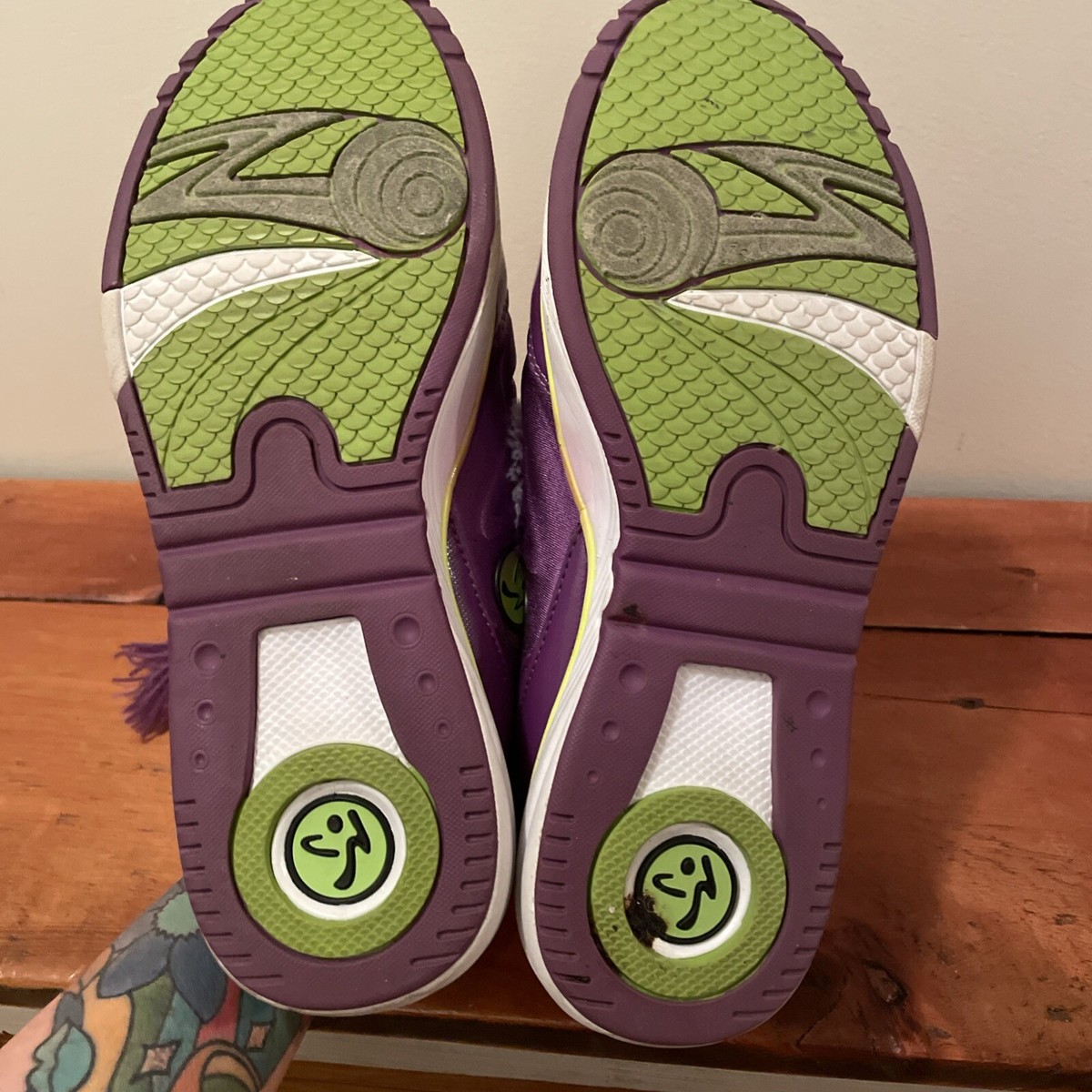Zumba Womens Flex Classic Sneaker Shoes Purple Neon Green Accents