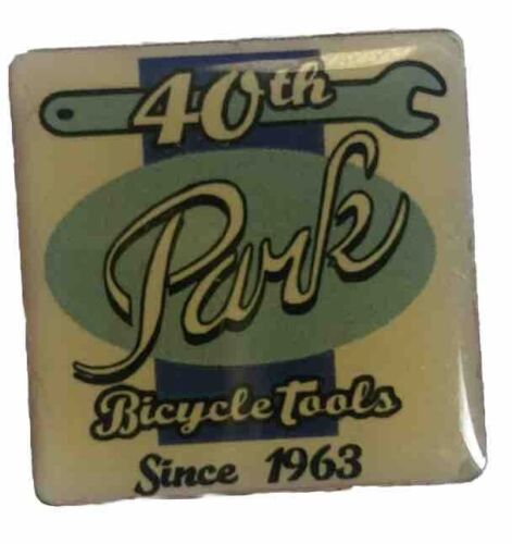 Park Tool 40th Anniversary Pin - 第 1/3 張圖片