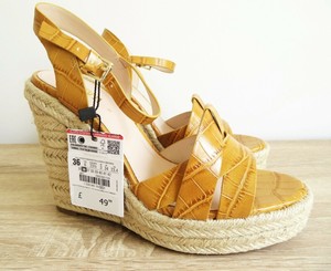 mustard wedge sandals uk