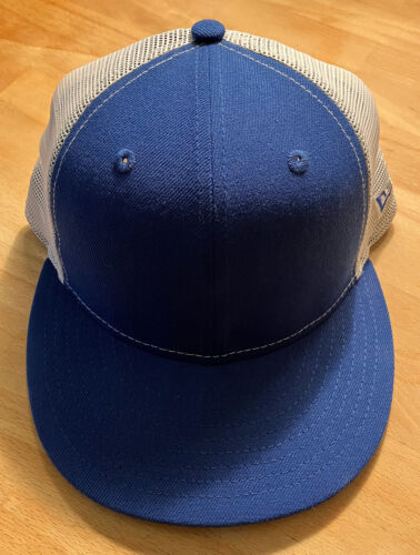 New Era Blank 59FIFTY 75⁄8 7 5/8 60,6 cm Sombrero de Camionero Azul Ajustado, Corona Alta, Politre - Imagen 1 de 8