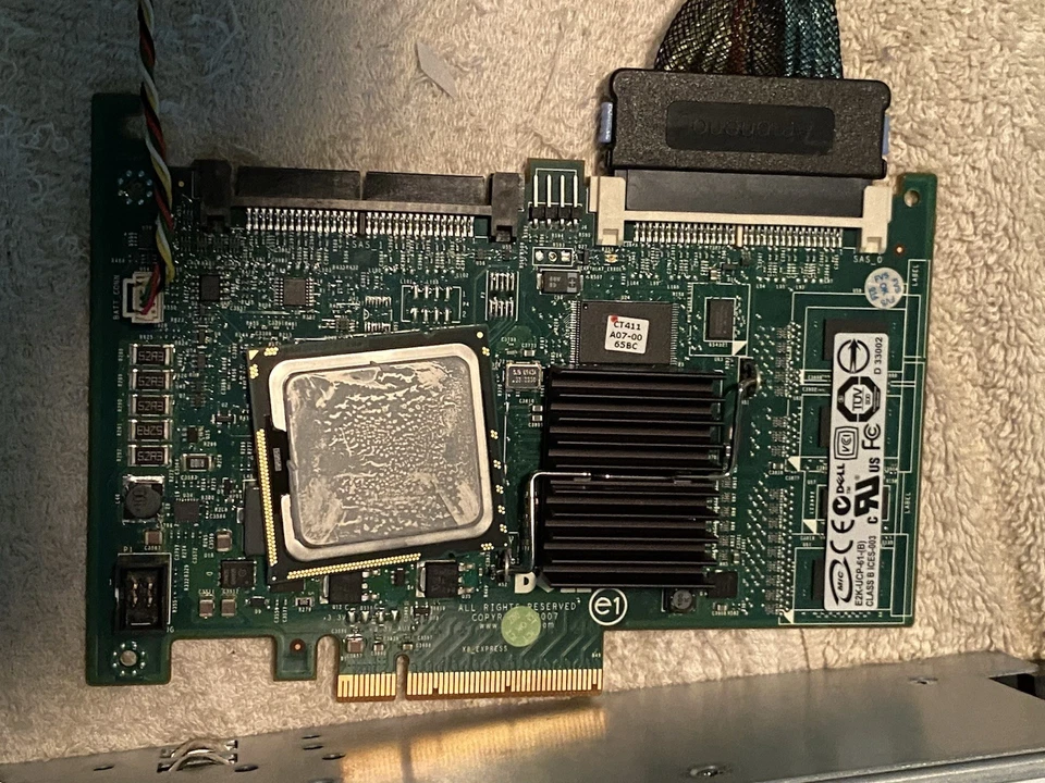 DELL •A570P-00•(Poweredge T610) HOT SWAMP POWER SUPPLY•VERY LOW HOURS•(570 WATT) - Image 4 of 4