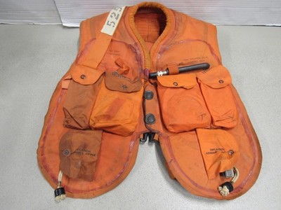 USN US Navy Vietnam Era BUWEPS Flotation Life Preserver Vest Mark 2 Orange 1965