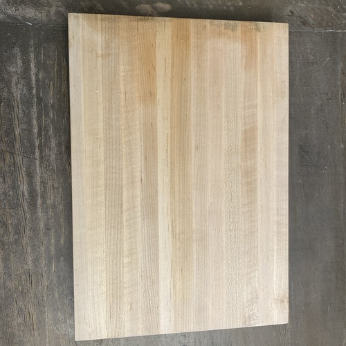 Hermosa tabla de cortar y servir de madera de arce escocés 16” X 11” X 2” bonita - Imagen 6 de 13