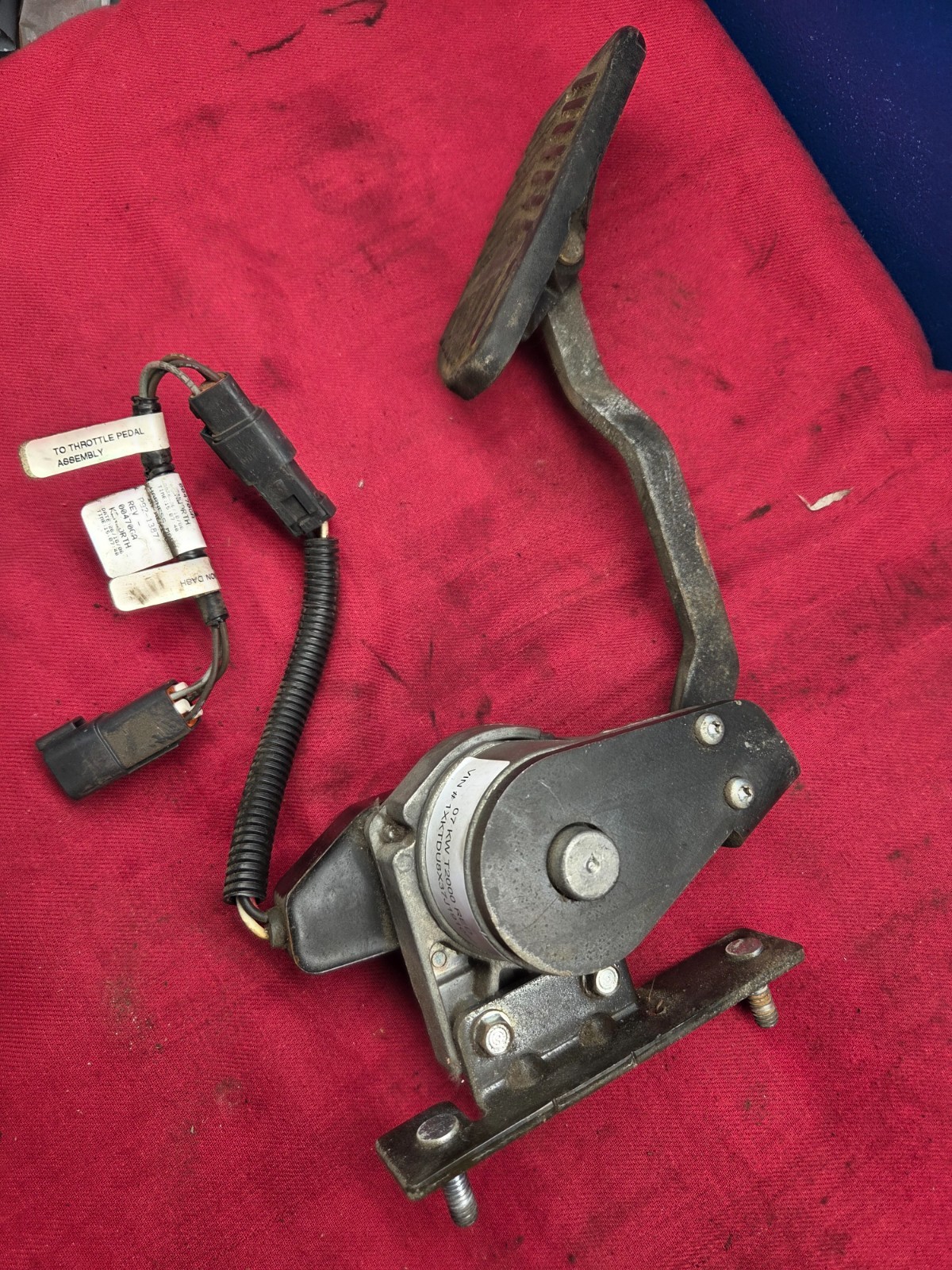 KW  FUEL, ACCELERATOR Throttle Pedal CAT 204 7950 01,  WILLIAMS CONTROL  SENSOR