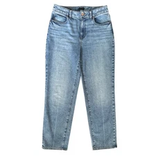 Talbots Women’s High Waist Straight Leg Relaxed Jeans Size 6 Lisbon Wash 