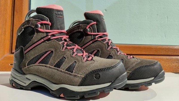 Women Hi-Tec Boots Pink Suede 38