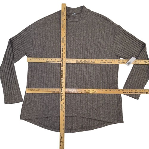 Old Navy Lightweight Ribbed Knit Oversized Tunic Sweater Size Medium NWT - Picture 3 of 6