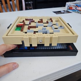 LEGO Ideas: Maze (21305) Complete With Manual - pre-owned