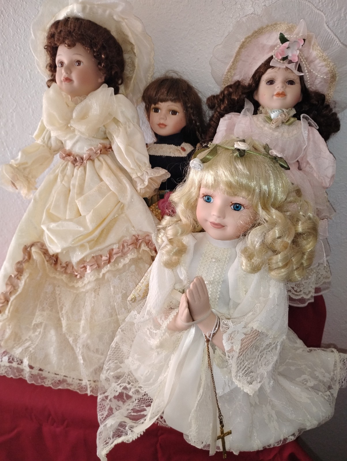Porcelain dolls Lot Of 4 vintage communion Doll Victorian And Country Girl