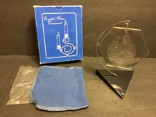 VTG-HENCO CRYSTAL CLEAR ACRYLIC BEVELED #2 NATIVITY SCENE ORNAMENT w/STAND
