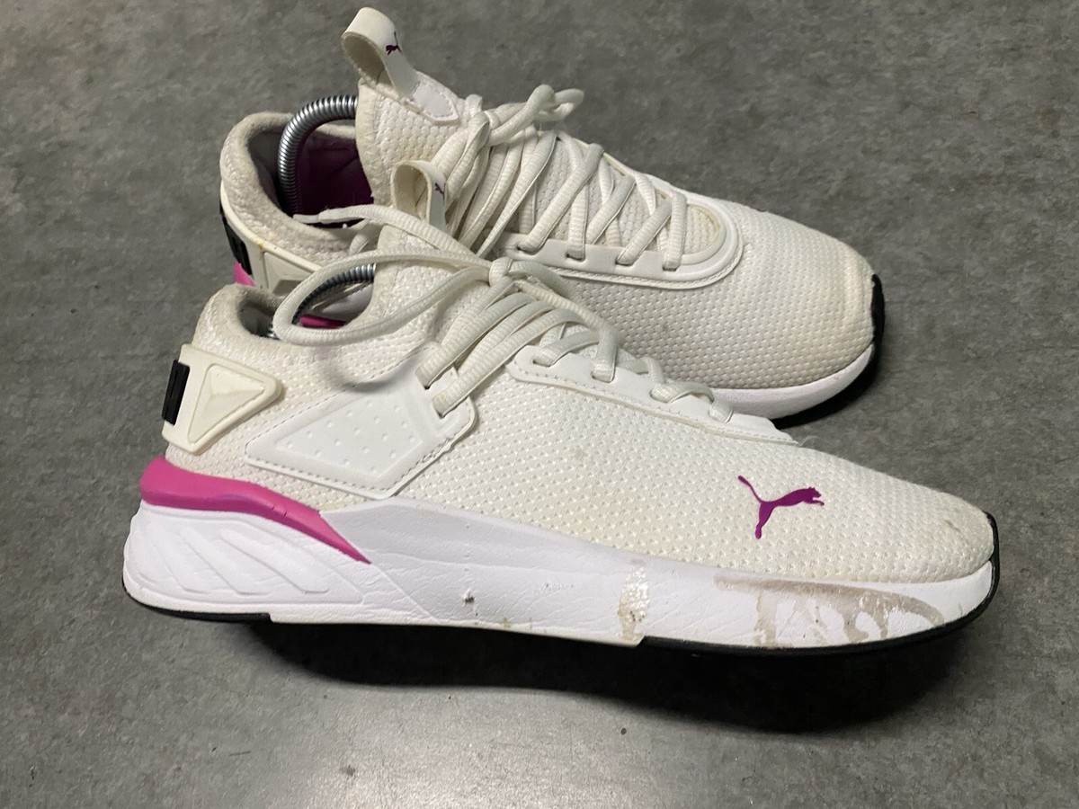 Puma Socks Comfort Women’s Casual & Athletic Shoes Multicolor U.S. Size 9.5 View 3