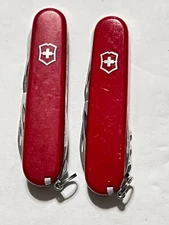 Lot of 2 Victorinox Swiss Army knives - Super Tinker - Camper