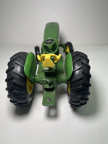 John Deere ERTL 1/16 Utility Tractor 8 inch Farm Toy Die-Cast - Picture 10 of 13
