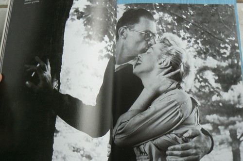 LIFE Magazine-Remembering Marilyn Monroe 2009 Special, Vol.9, No.6 LN - Picture 13 of 17